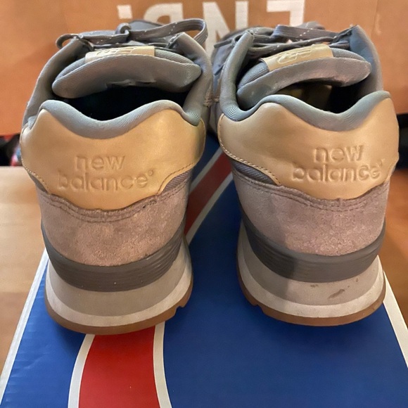 2 pairs New Balance used - Picture 13 of 16